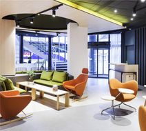 Novotel Tours Centre Gare Exterior