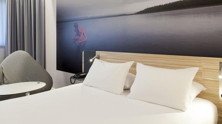Novotel Tours Centre Gare Room