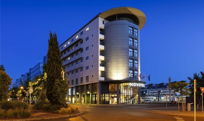 Novotel Tours Centre Gare Exterior