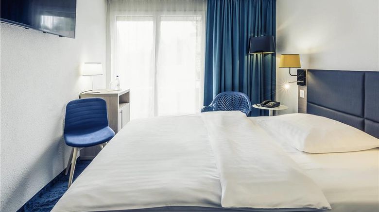 <b>Mercure Lenzburg Krone Room</b>. Images powered by <a href="https://iceportal.shijigroup.com/" title="IcePortal" target="_blank">IcePortal</a>.