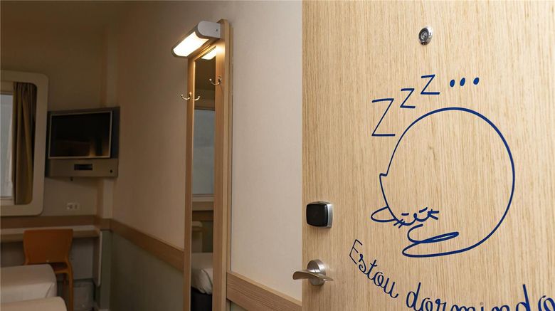 <b>Ibis Budget Curitiba Aeroporto Room</b>. Images powered by <a href="https://iceportal.shijigroup.com/" title="IcePortal" target="_blank">IcePortal</a>.