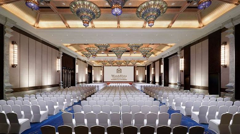 <b>Wanda Vista Resort Xishuangbanna Ballroom</b>. Images powered by <a href="https://iceportal.shijigroup.com/" title="IcePortal" target="_blank">IcePortal</a>.