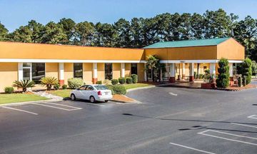Baymont Inn & Suites Walterboro