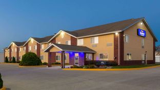Baymont Inn & Suites Fort Dodge