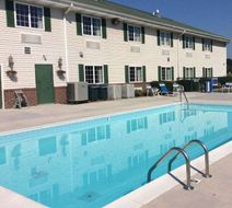 Baymont by Wyndham Mount Vernon Pool