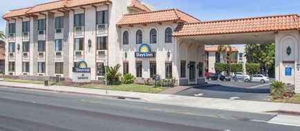 Days Inn Anaheim Near the Park Exterior