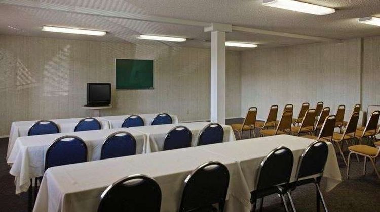 Days Inn by Wyndham Hemet Meeting