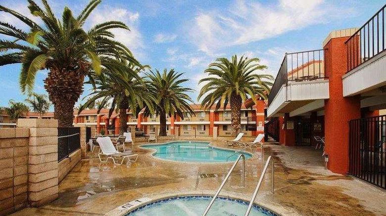 <b>Days Inn by Wyndham Hemet Pool</b>. Images powered by <a href="https://iceportal.shijigroup.com/" title="IcePortal" target="_blank">IcePortal</a>.