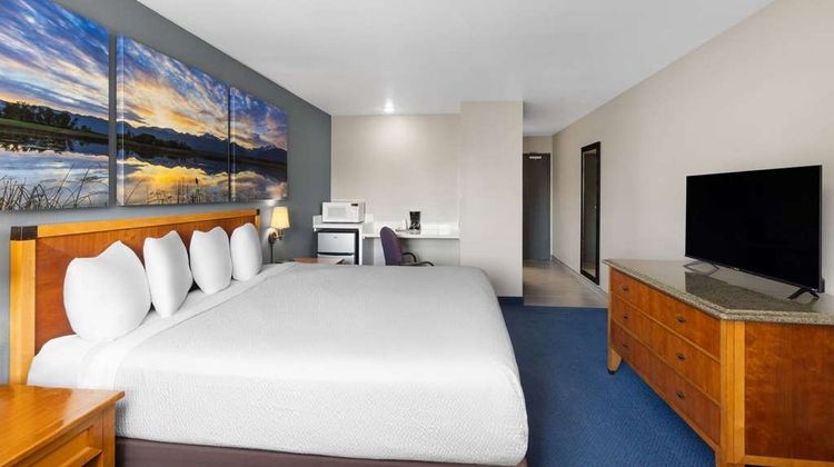 Days Inn Cedars Inn & Suites Ritzville Room