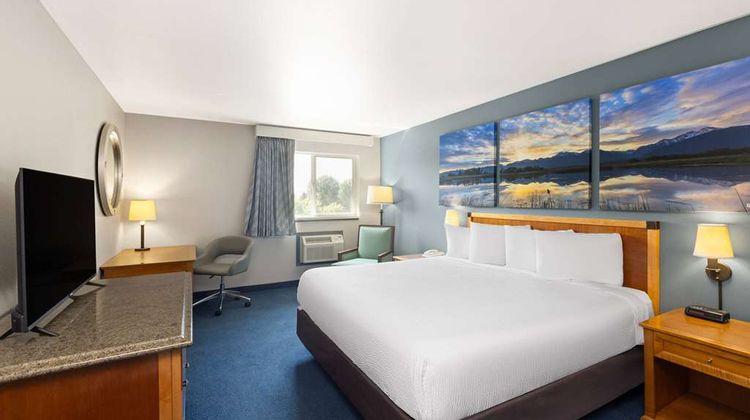 Days Inn Cedars Inn & Suites Ritzville Room