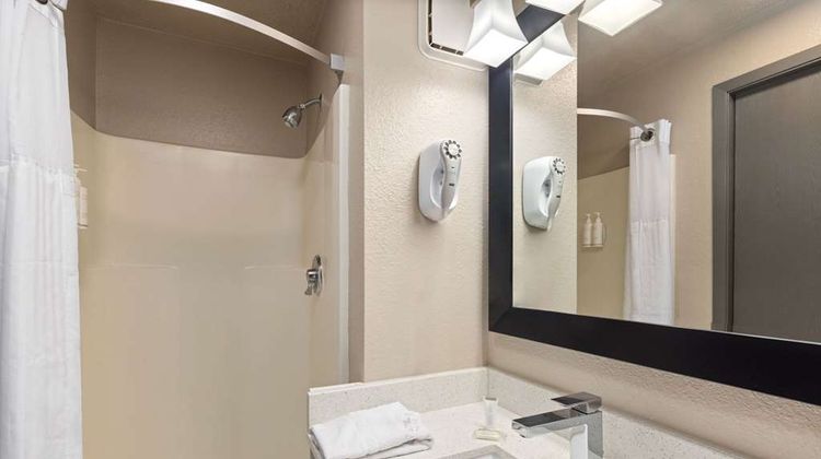 Days Inn Cedars Inn & Suites Ritzville Room