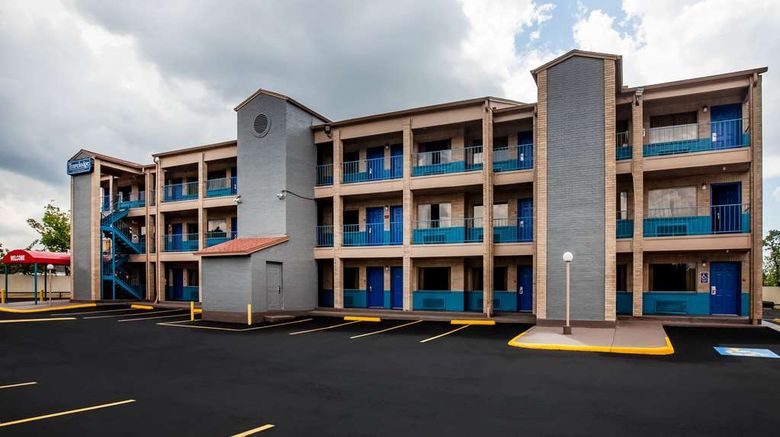 <b>Travelodge Houston Hobby Airport Exterior</b>. Images powered by <a href="https://iceportal.shijigroup.com/" title="IcePortal" target="_blank">IcePortal</a>.
