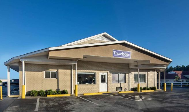 Travelodge Orangeburg Exterior