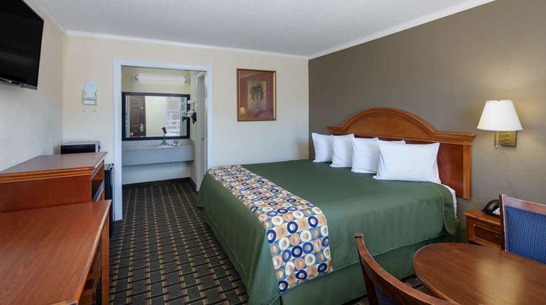 <b>Travelodge Orangeburg Room</b>. Images powered by <a href="https://iceportal.shijigroup.com/" title="IcePortal" target="_blank">IcePortal</a>.