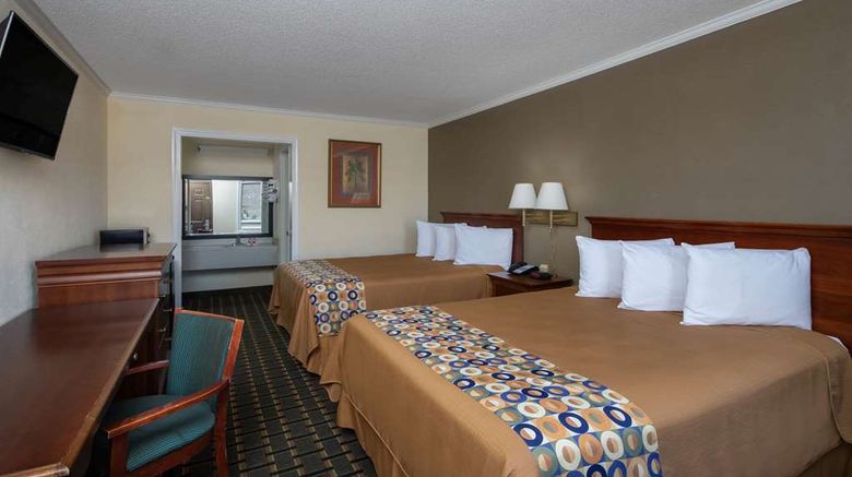 <b>Travelodge Orangeburg Room</b>. Images powered by <a href="https://iceportal.shijigroup.com/" title="IcePortal" target="_blank">IcePortal</a>.