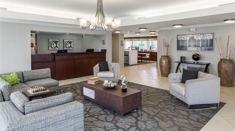 <b>Wingate by Wyndham Shreveport Airport Lobby</b>. Images powered by <a href="https://iceportal.shijigroup.com/" title="IcePortal" target="_blank">IcePortal</a>.