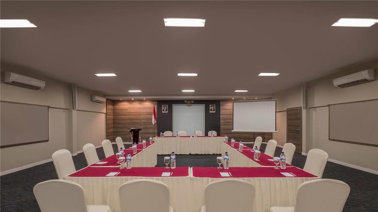 <b>Wyndham Garden Kuta Beach Meeting</b>. Images powered by <a href="https://iceportal.shijigroup.com/" title="IcePortal" target="_blank">IcePortal</a>.