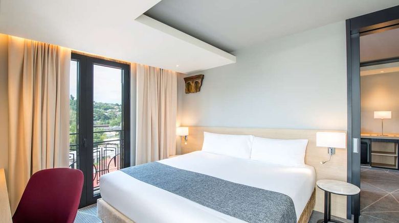 <b>Best Western Kutaisi Suite</b>. Images powered by <a href="https://iceportal.shijigroup.com/" title="IcePortal" target="_blank">IcePortal</a>.