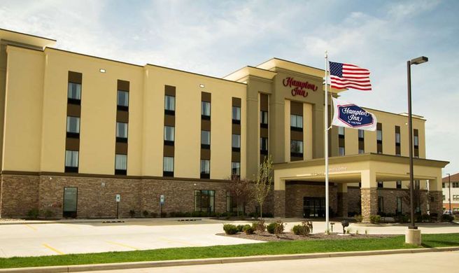 Hampton Inn Decatur/Mt. Zion Exterior