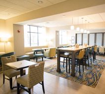 Hampton Inn Decatur/Mt. Zion Lobby