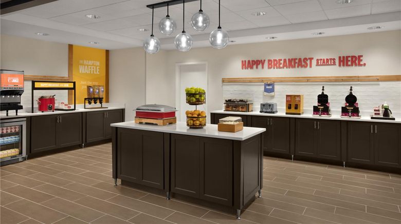 <b>Hampton Inn Decatur/Mt. Zion Restaurant</b>. Images powered by <a href="https://iceportal.shijigroup.com/" title="IcePortal" target="_blank">IcePortal</a>.