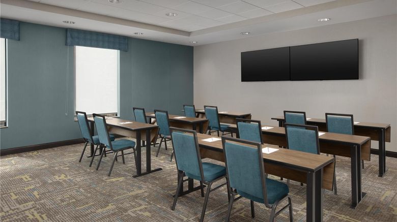 <b>Hampton Inn Decatur/Mt. Zion Meeting</b>. Images powered by <a href="https://iceportal.shijigroup.com/" title="IcePortal" target="_blank">IcePortal</a>.