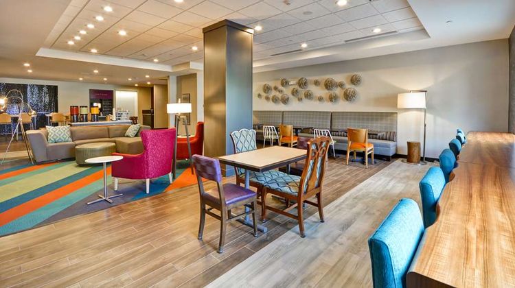 Home2 Suites by Hilton Evansville Lobby