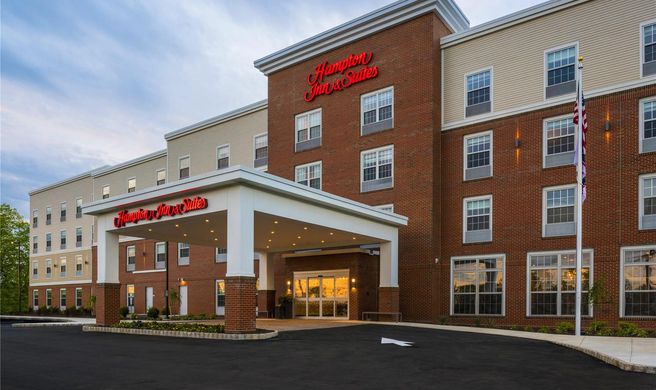 Hampton Inn & Suites Bridgewater Exterior