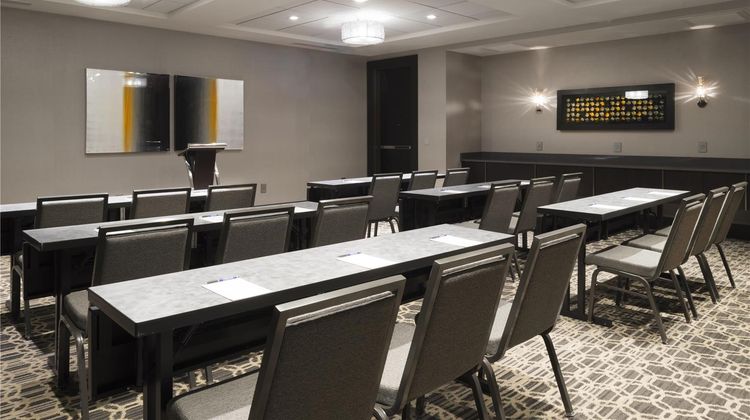 Hampton Inn & Suites Bridgewater Meeting