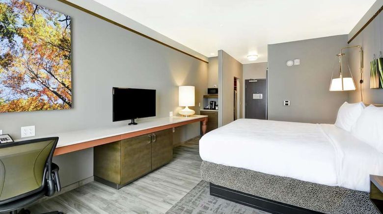 <b>Hilton Garden Inn Phoenix/Tempe ASU Area Room</b>. Images powered by <a href="https://iceportal.shijigroup.com/" title="IcePortal" target="_blank">IcePortal</a>.
