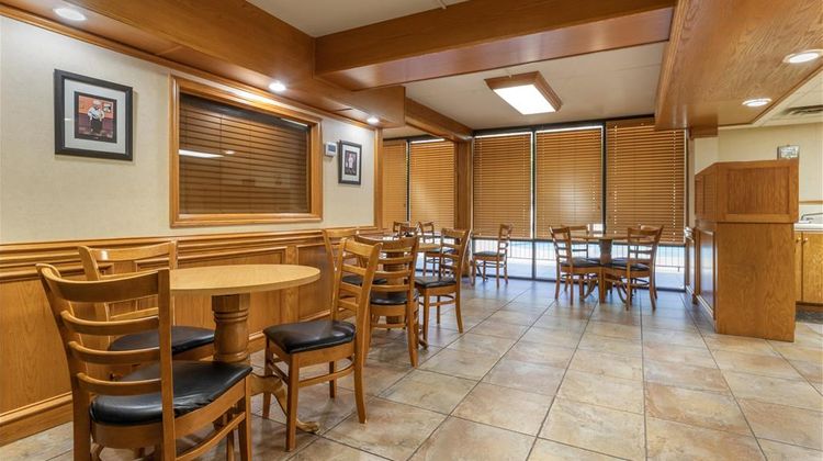 SureStay Plus By Best Western Poteau Restaurant