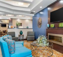 Best Western Plus Luling Inn Lobby