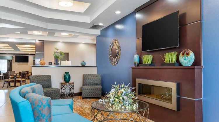 Best Western Plus Luling Inn Lobby