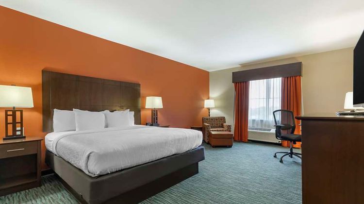 Best Western Plus Luling Inn Room
