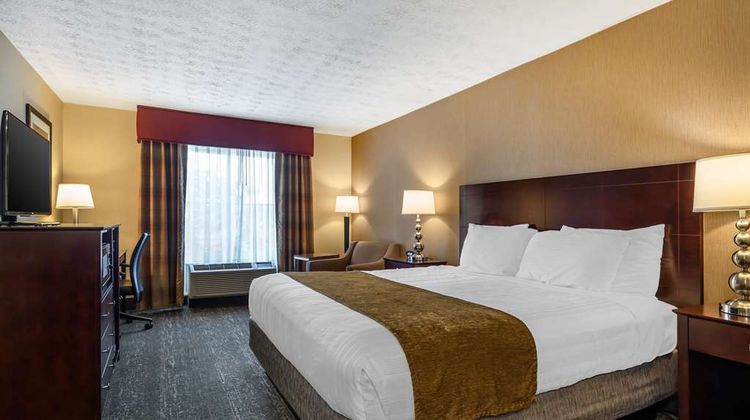 Best Western Braintree Inn Room