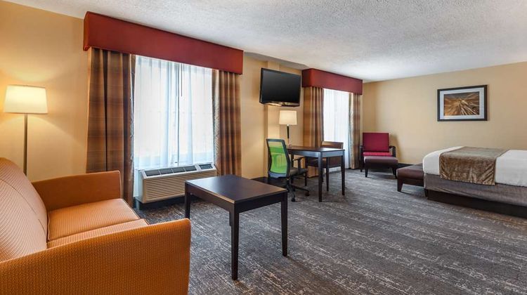 Best Western Braintree Inn Room
