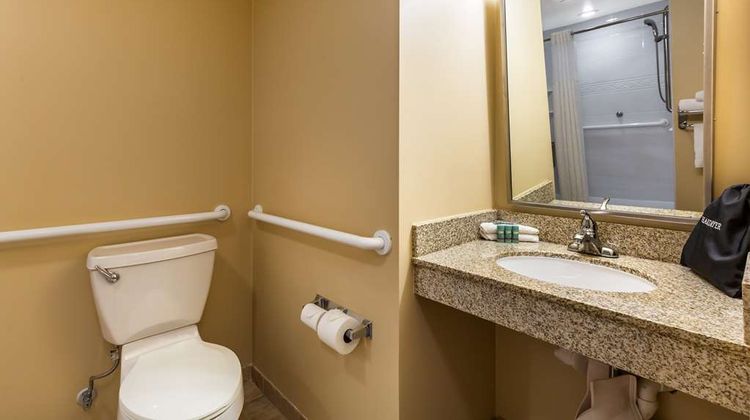 Best Western Braintree Inn Room