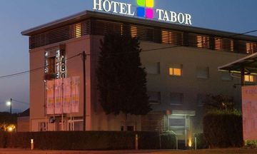 Tabor Hotel