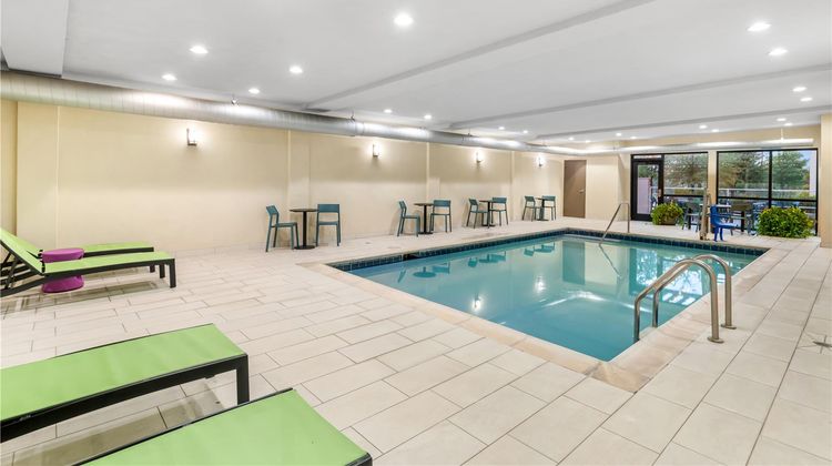 Home2 Suites Southwest Cityview Pool