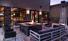 DoubleTree by Hilton Lafayette East