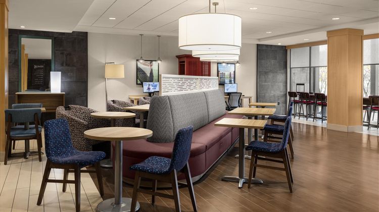 Home2 Suites Minneapolis- Eden Prairie Lobby
