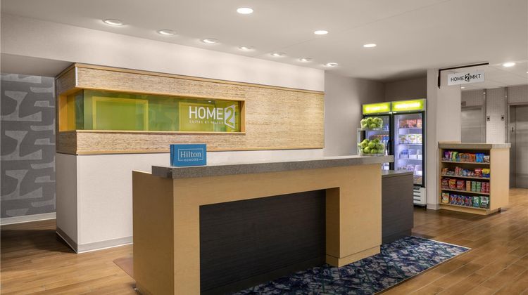 Home2 Suites Minneapolis- Eden Prairie Lobby