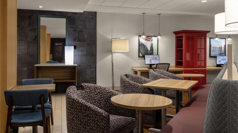<b>Home2 Suites Minneapolis- Eden Prairie Lobby</b>. Images powered by <a href="https://iceportal.shijigroup.com/" title="IcePortal" target="_blank">IcePortal</a>.