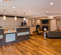 Best Western Plus North Joliet Lobby