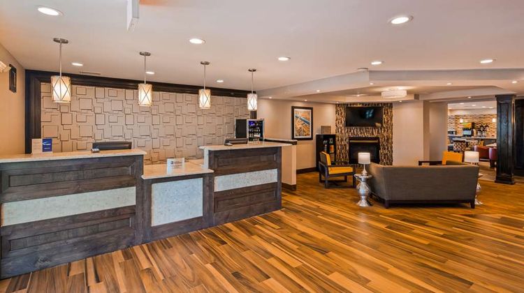 Best Western Plus North Joliet Lobby