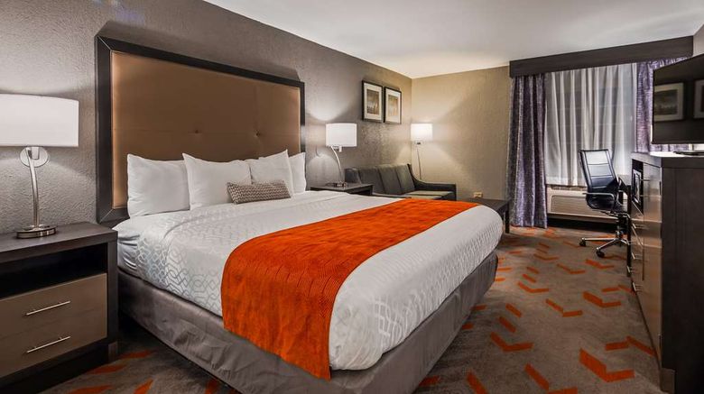 <b>Best Western Plus North Joliet Room</b>. Images powered by <a href="https://iceportal.shijigroup.com/" title="IcePortal" target="_blank">IcePortal</a>.