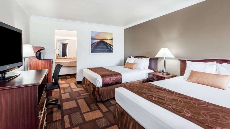Days Inn & Suites Lodi Room
