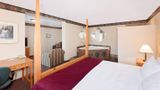 Ramada Pinewood Park Resort North Bay Suite