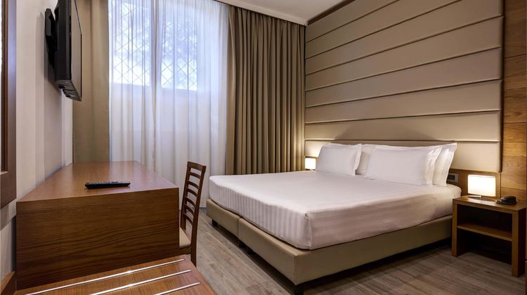 Occidental Aurelia Room