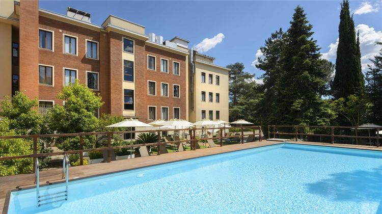 Occidental Aurelia Pool